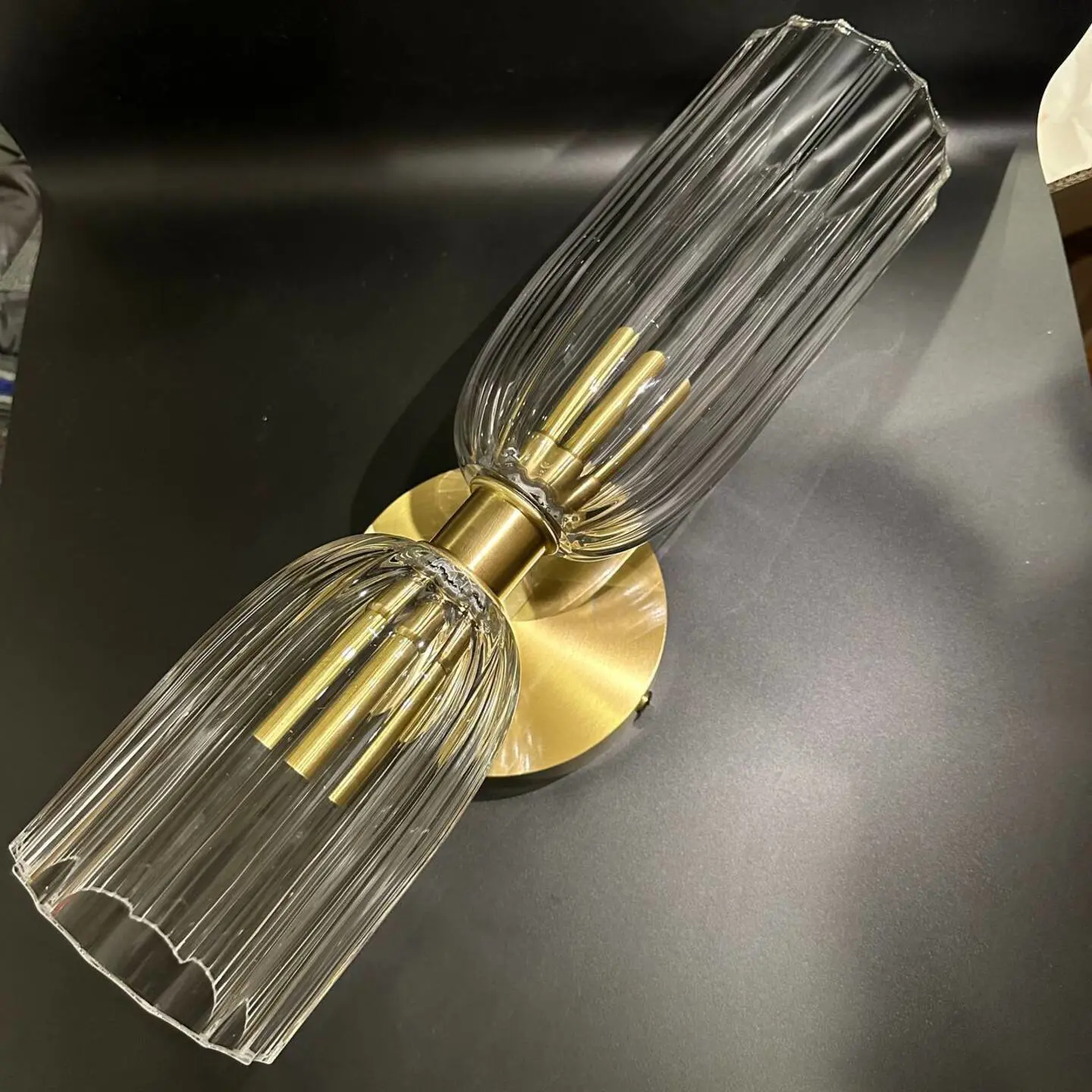 Купить светильник Lyric